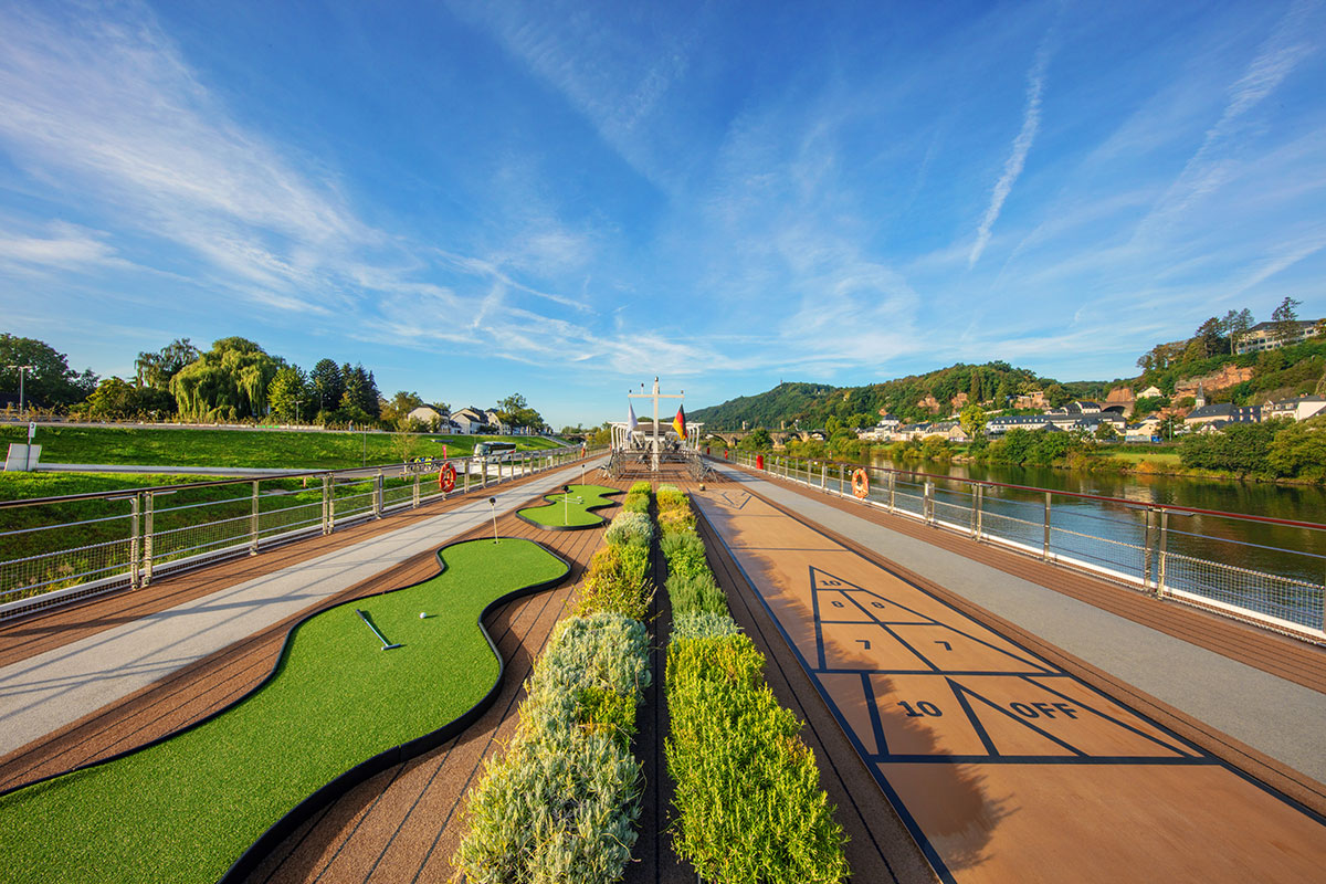 river cruise ships with gym