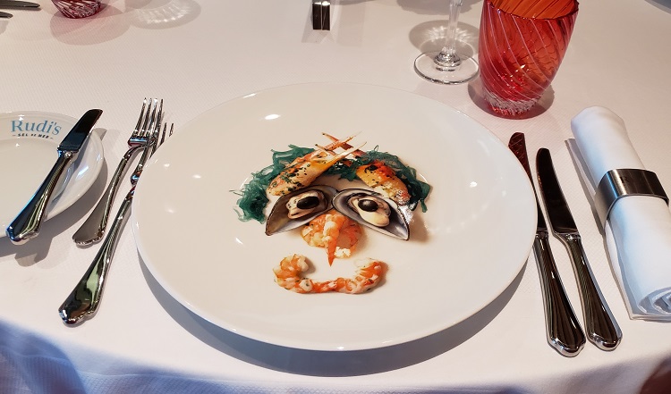 A food-face plate in Rudi's Sel de Mer.