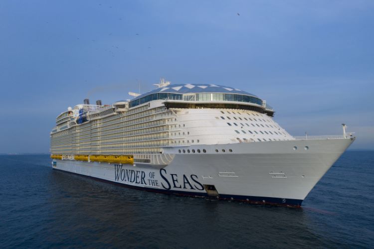 Royal Caribbean's 9,300-Person Wonder of the Seas Tour: Photos