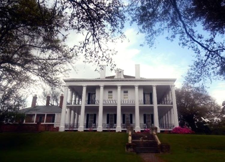 Dunleith at Natchez, MS. Photo by Susan J. Young.