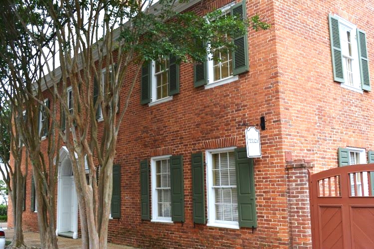 Texada, Mississippi's first state capitol building. Photo courtesy of Visit Natchez.