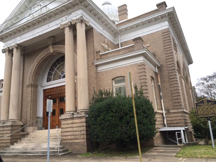 Natchez's Temple B'nai Israel represents the oldest Jewish community in Mississippi. Photo courtesy of Visit Natchez.