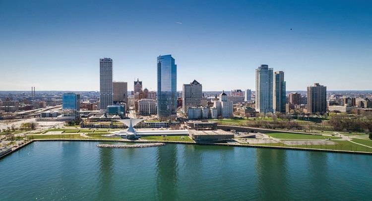 Skyline of Milwaukee, WI, one of the destinations on a Great Lakes Cruise. Photo by Visit Milwaukee.