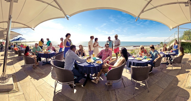 Traveles can enjoy beachfront dining at Port Elizabeth, South Africa. Photo by Tourism South Africa..