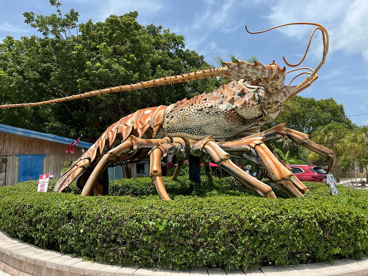 Betsy, the Lobster, is a big draw to Rain Barrel Village in the Florida Keys. Photo by Bill Kress.