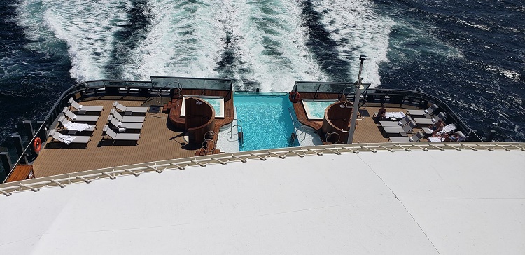 The aft pool and wake of Seabourn Venture. Photo by Susan J. Young.
