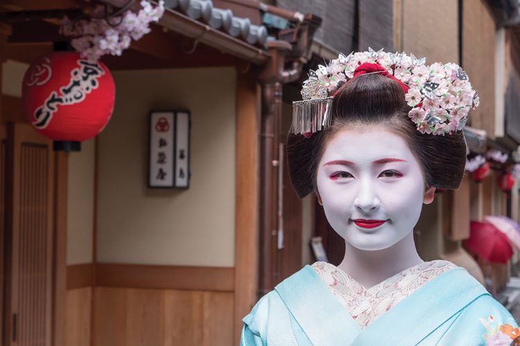 A geisha performance is a Tauck exclusive feature on a small ship journey to Japan and South Korea. Photo by Tauck.