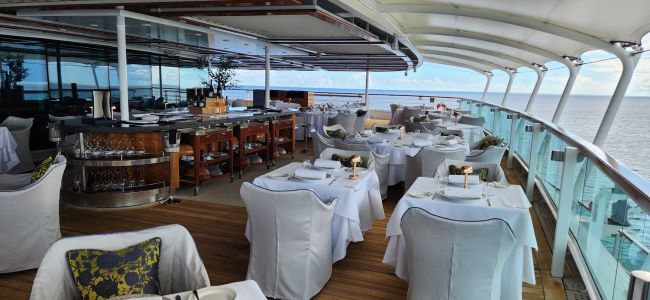 One option at Solis is this outdoor dining option. Photo by Seabourn. 
