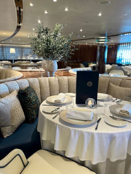 The new fine dining Solis restaurant on Seabourn Ovation. Photo by Seabourn. 