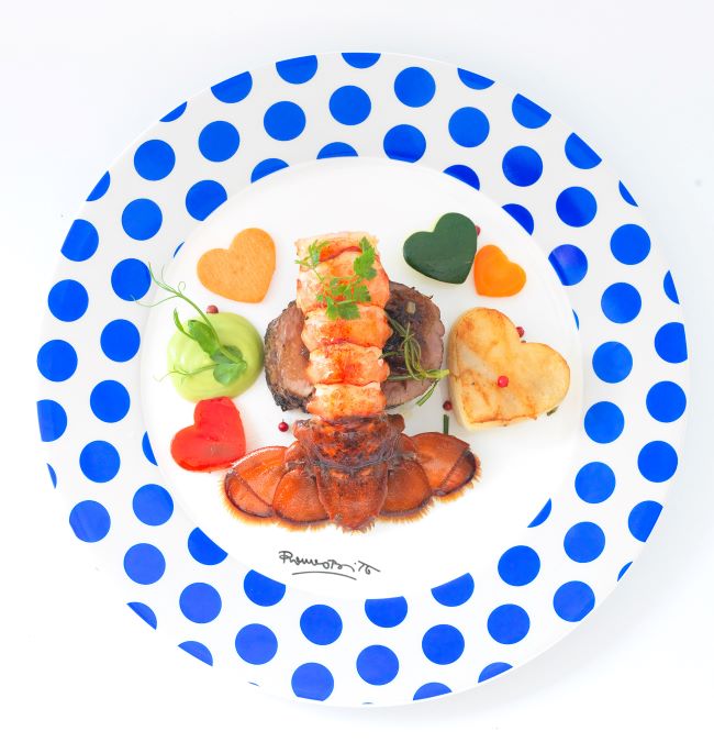 Lobster Rail served in the new Love by Britto on Sun Princess. Photo by Princess Cruises. 