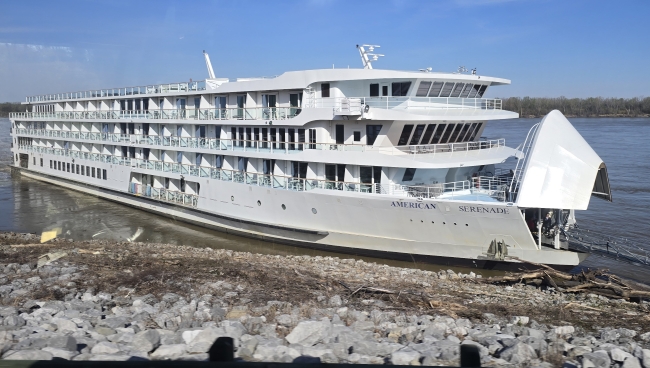 American Cruise Lines' 180-passenger American Serenade plies the Mississippi River. Photo by Susan J. Young.
