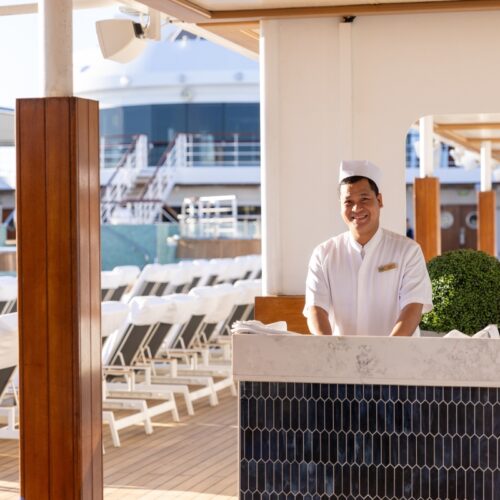Regent Seven Seas Cruises' Seven Seas Mariner now has a new Pool Grill with new casual dining options. Photo by Regent Seven Seas Cruises.